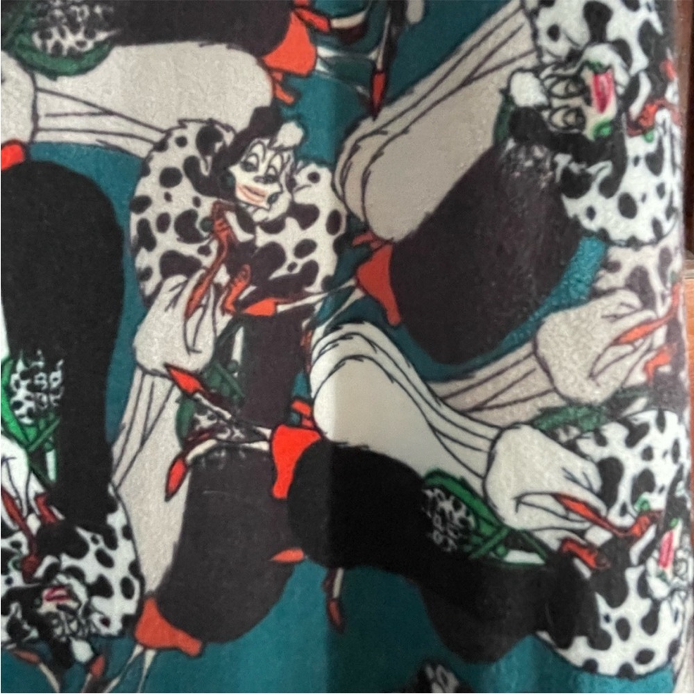 Cruella de Vil LuLaRoe Leggings - Picture 10 of 10